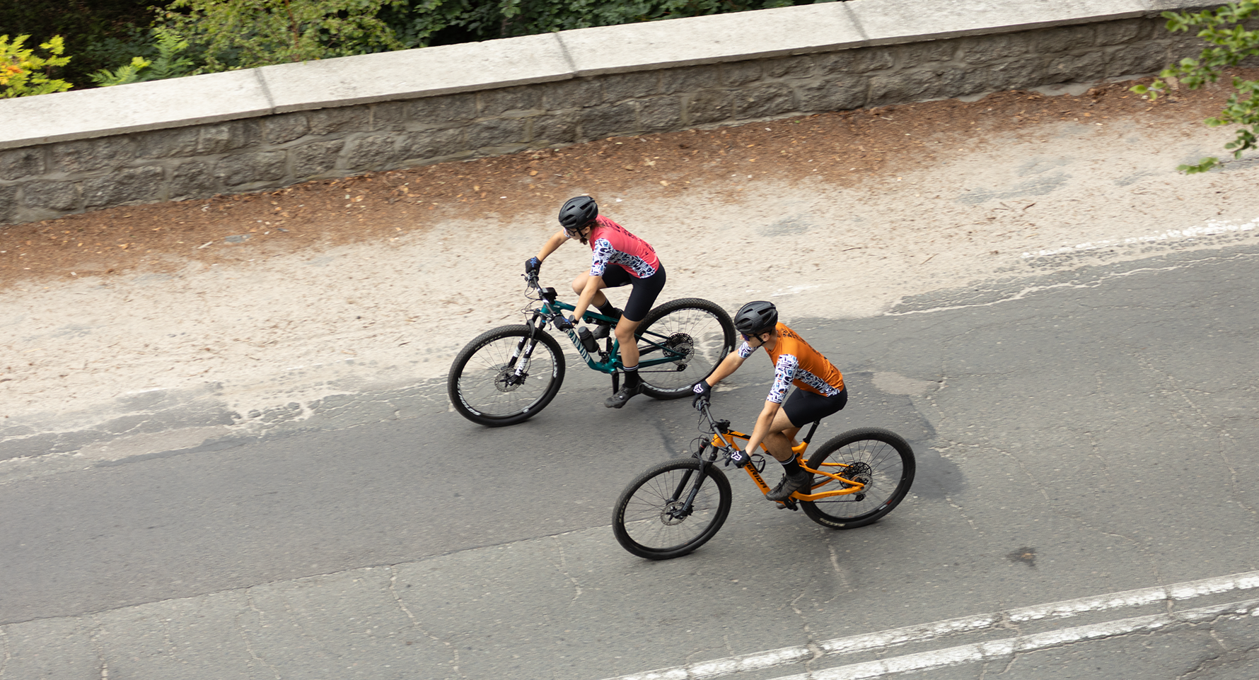 Dlaczego warto jeździć rowerem jesienią i zimą?