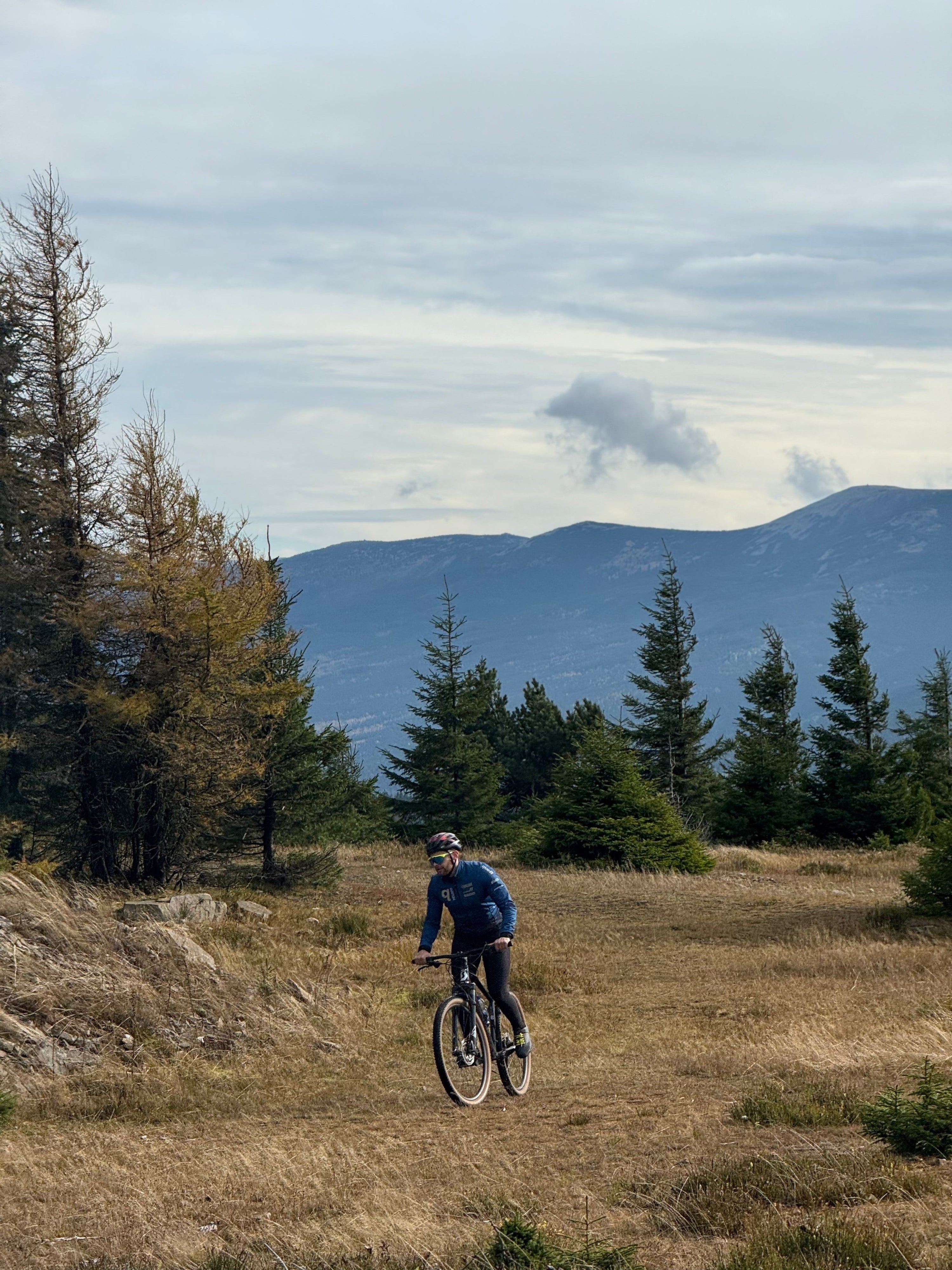 „Jak się nie zgubić na trasie (chociaż i tak się zgubisz)” – poradnik po Karkonoszach